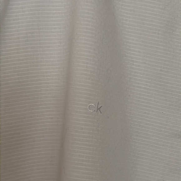 Calvin Klein short sleeve button down - Picture 2 of 4